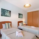 Columbus * 奎特里拉